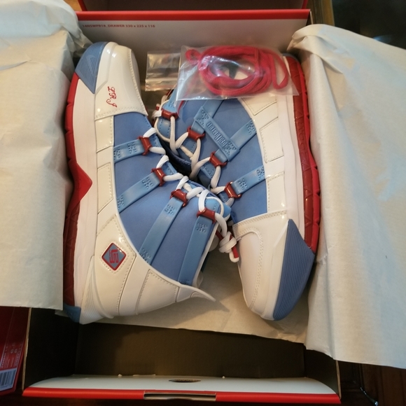 NWT NIKE Zoom LeBron 3 QS Sneaker main image 8